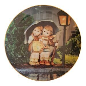 MJ HUMMEL "Stormy Weather" Danbury Mint Collector Plate "LITTLE COMPANIONS" COA